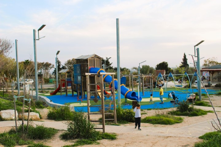גן המשחקים הטבעי: פדגוגיה, טבע ועתיד המרחבים החינוכיים שלנו